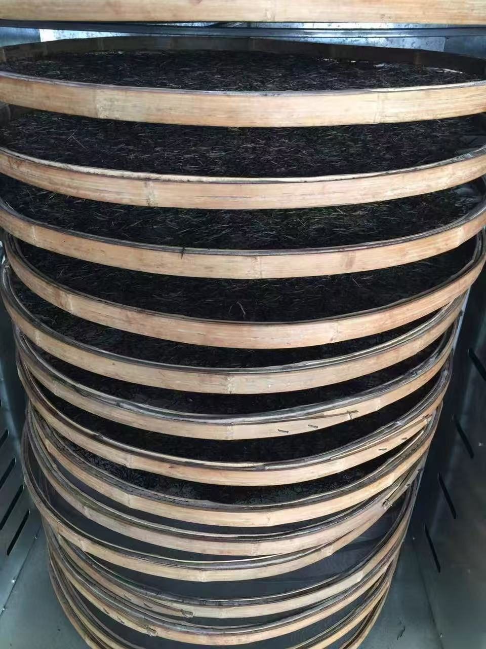 竹筛层层烘干实拍